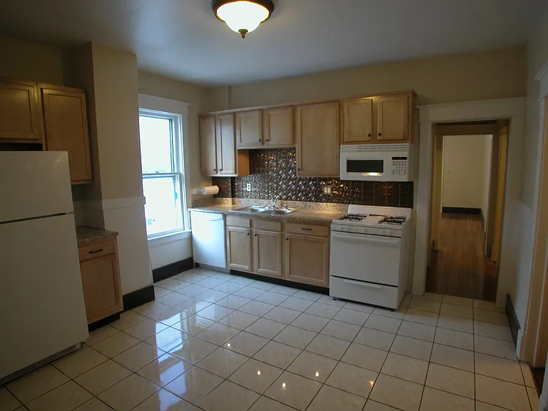 522 Morris St #6BR — Photo 7