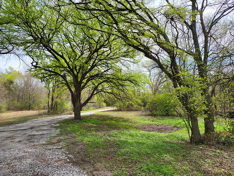 9397 Azle Hwy — Photo 40