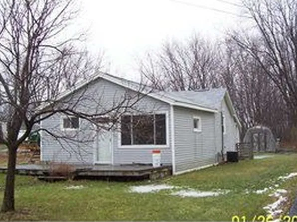 428 Commercial St, Brant, NY 14027