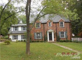 318 Arbor Ln, Saint Louis, MO 63119