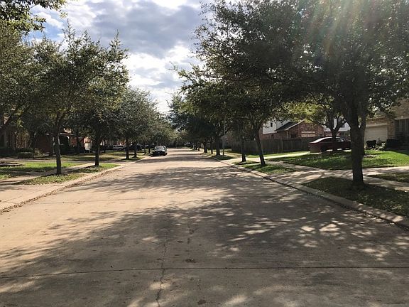 4th image of 630 Summer Trace Ln
