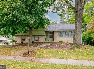 2917 Curtis Rd, West Lawn, PA 19609