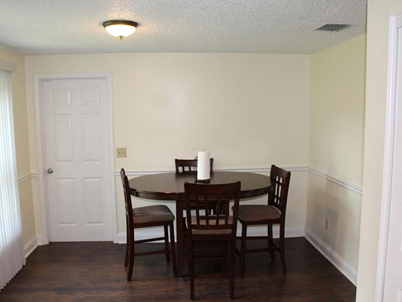 5th image of 8121 Jeanwood Dr