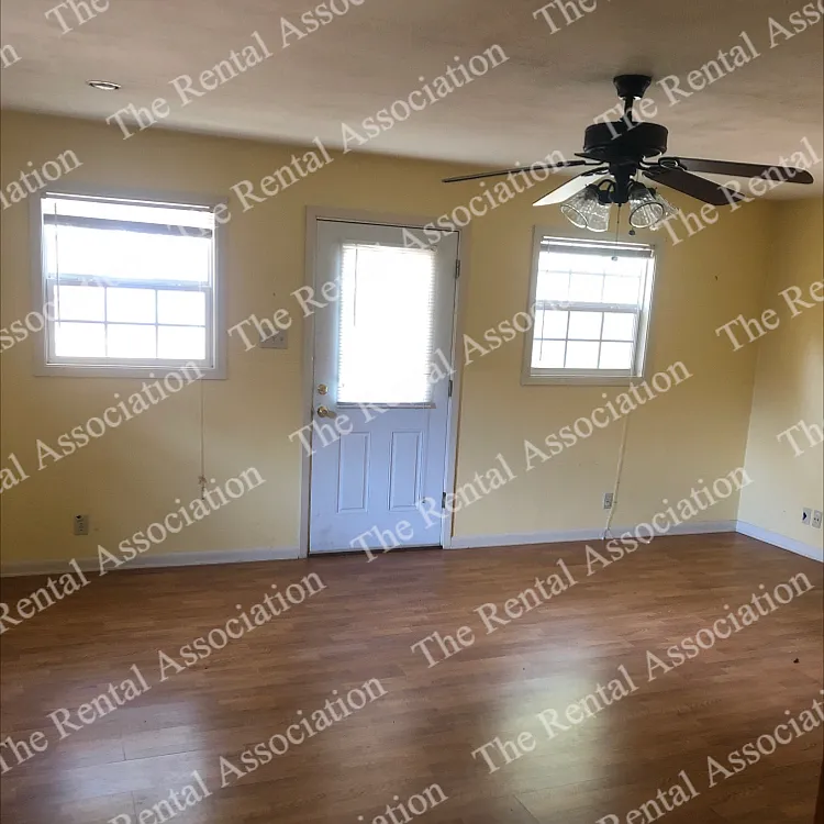 R- 2504 Arcadia Drive - 1 — Photo 4