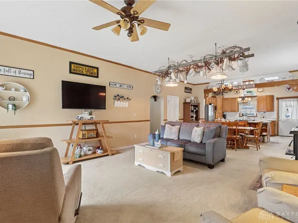 166 New Hampshire Ave, London, OH 43140