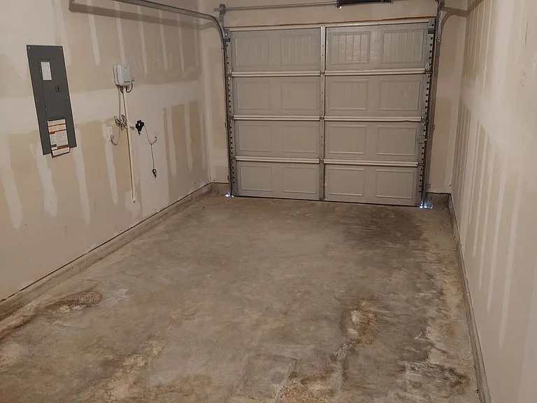142 Plumcove Dr — Photo 33