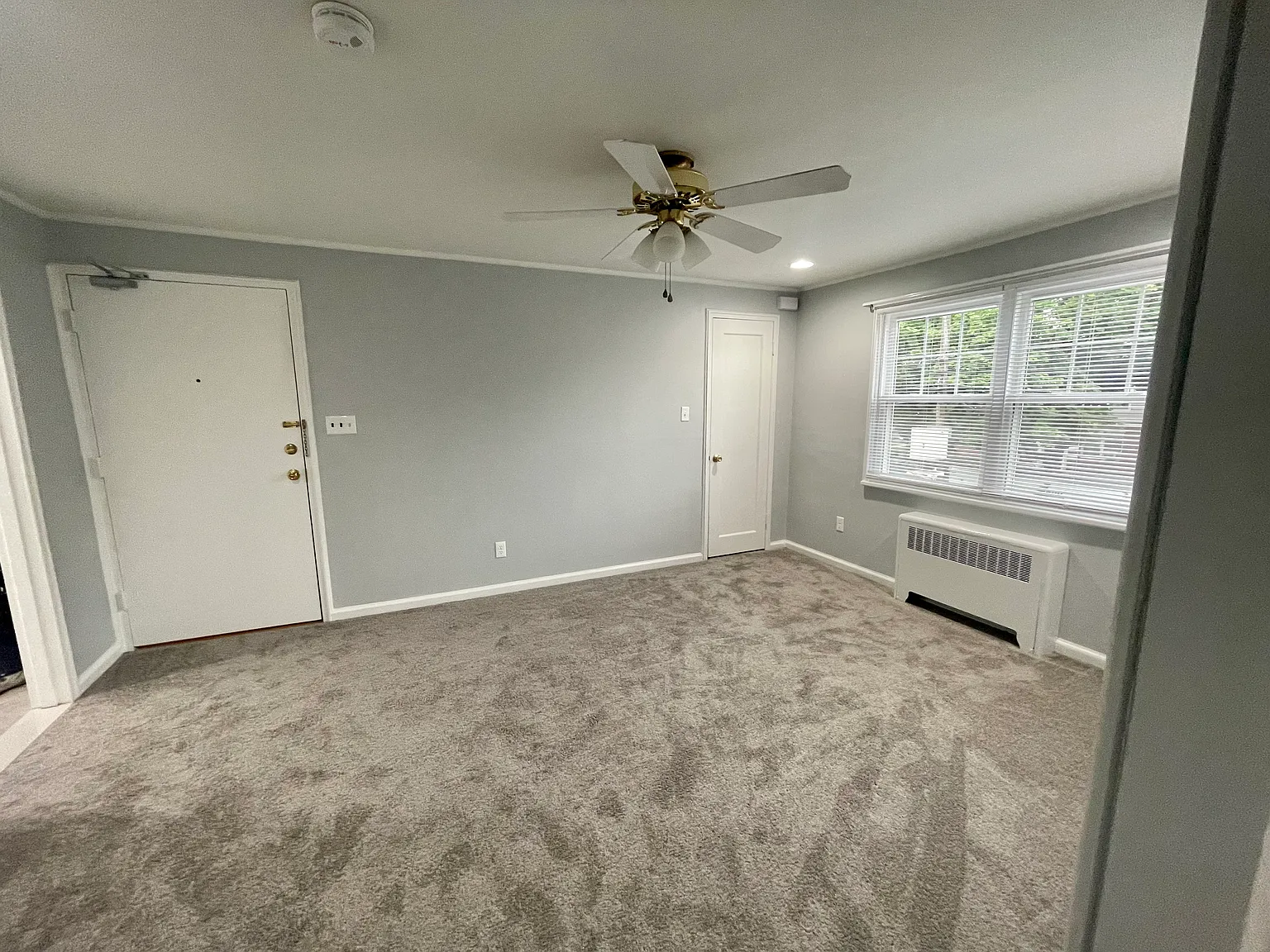 1 bed, 650 sqft, $1,750 — Photo 2