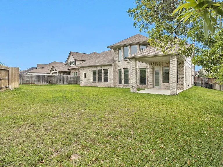 634 Cibolo Creek Dr — Photo 47