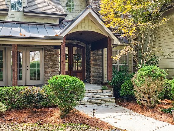 3rd image of 4809 Rockwood Dr