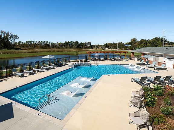 5th image of 556 Martin Rd SW #3211