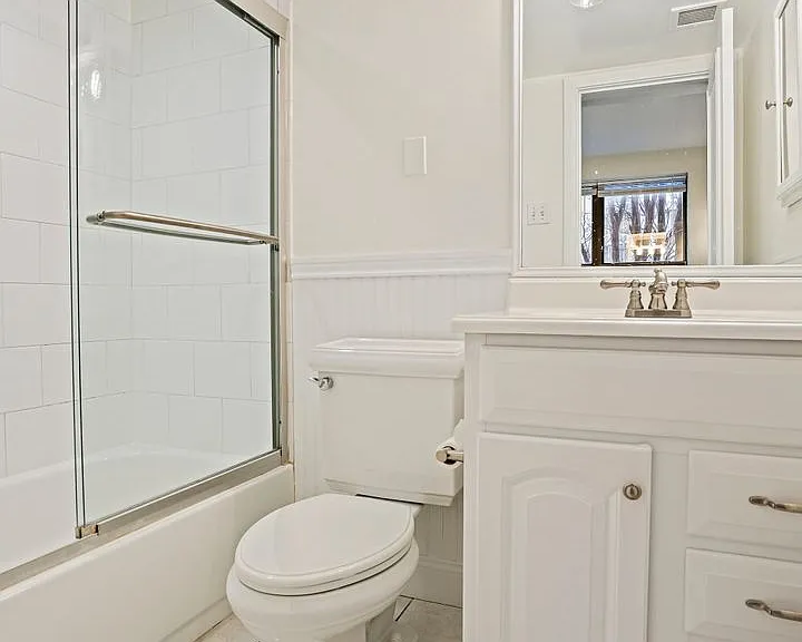 2501 K St NW #1B — Photo 17