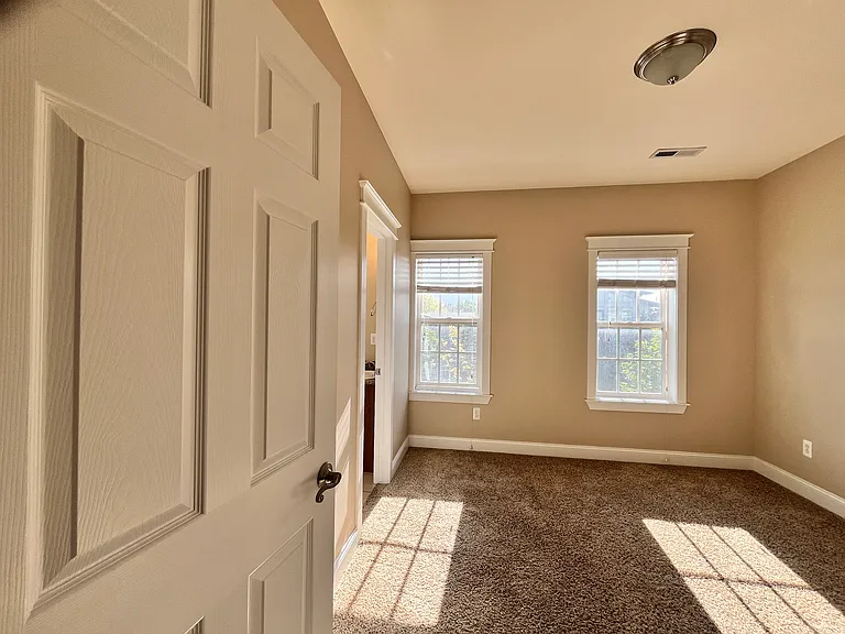 2708 Ironton St — Photo 9