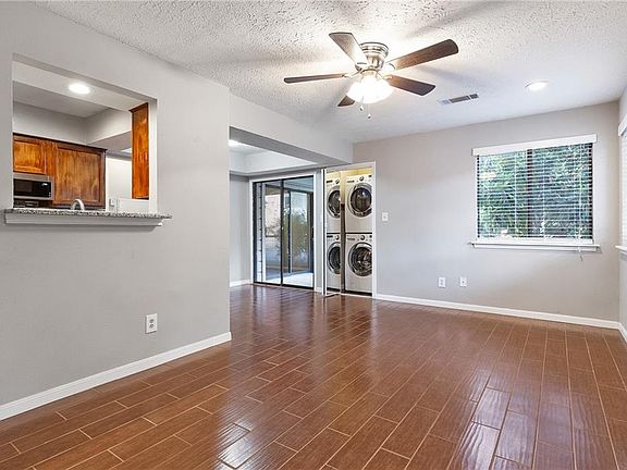 3rd image of 421 W San Antonio St APT G2