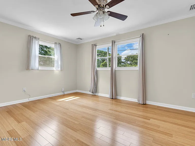 785 Garfield Ave — Photo 7