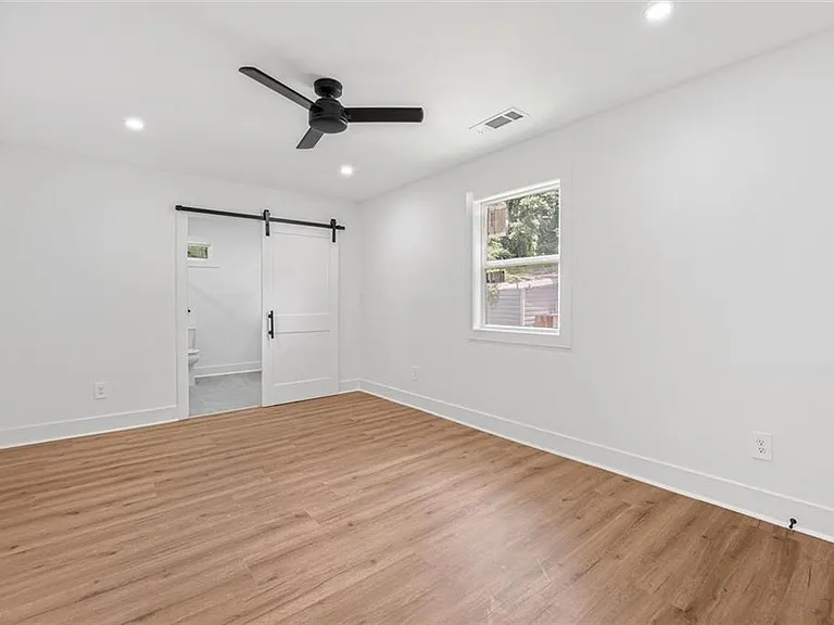 2353 Clarissa Dr NW — Photo 30