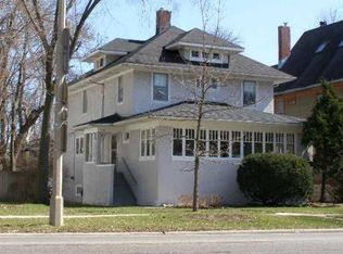 410 N Ridgeland Ave, Oak Park, IL 60302