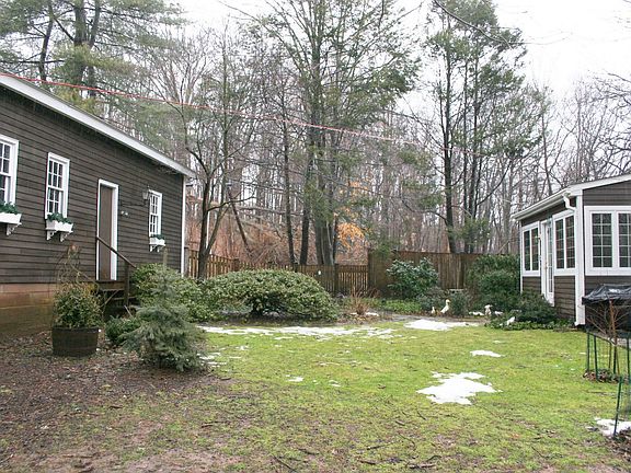 Oversized detached 2 car garage