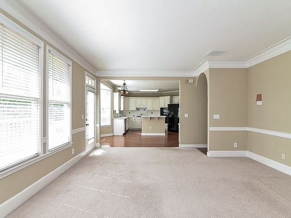 5th image of 2442 Cranmore Ct