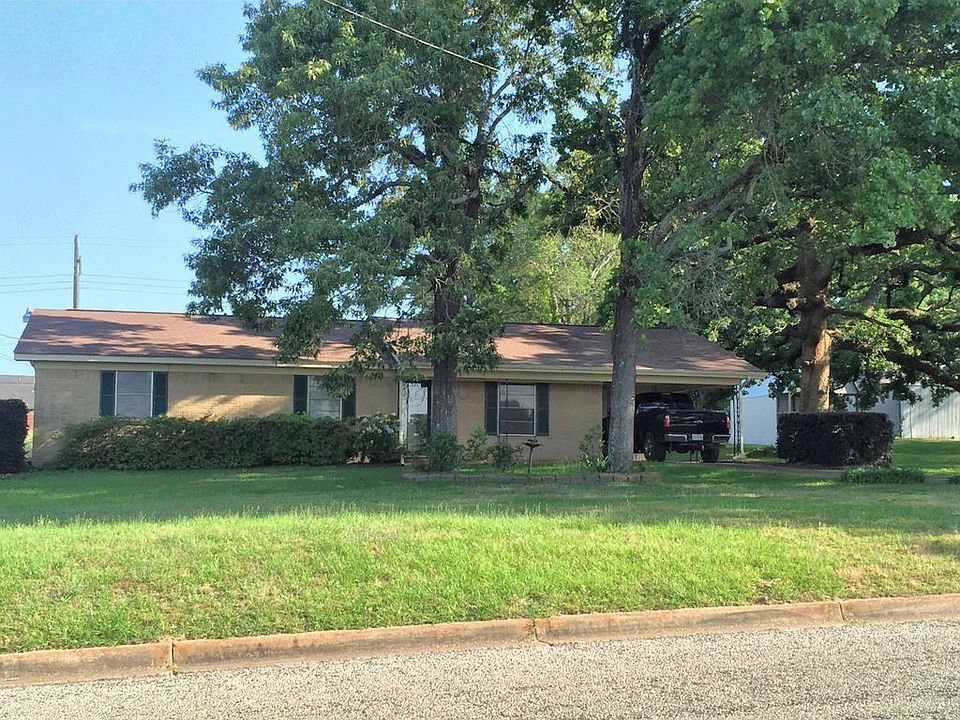 1st image of 118 E Gillespie St
