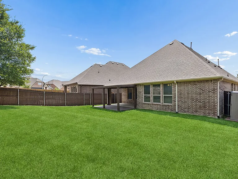 15424 Bluffdale Dr — Photo 25