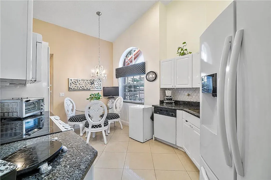 2 bed, 1365 sqft, $2,750 — Photo 3