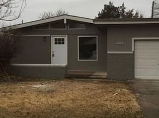 2203 W Wildwood Rd, Wichita, KS 67217