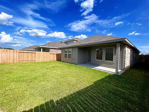 3rd image of 21227 Alder Branch Ln