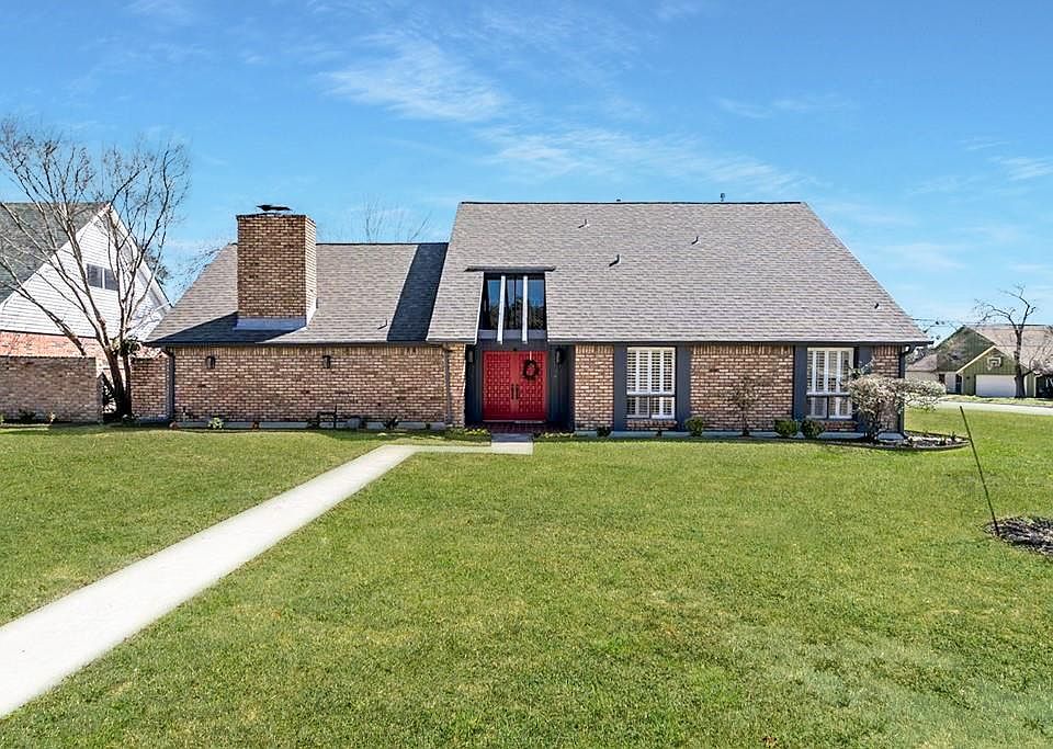 1st image of 3705 Old Oaks Dr