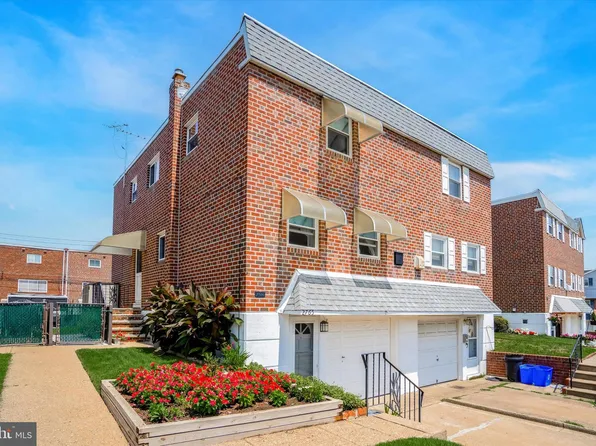 2765 Clayton St, Philadelphia, PA 19152
