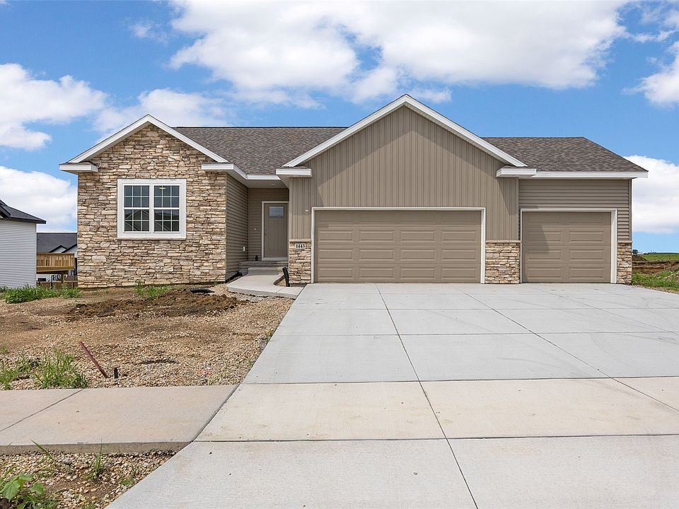 1st image of 1443 Cardinal Dr