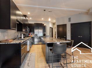 2351 N Lister Ave #202, Chicago, IL 60614