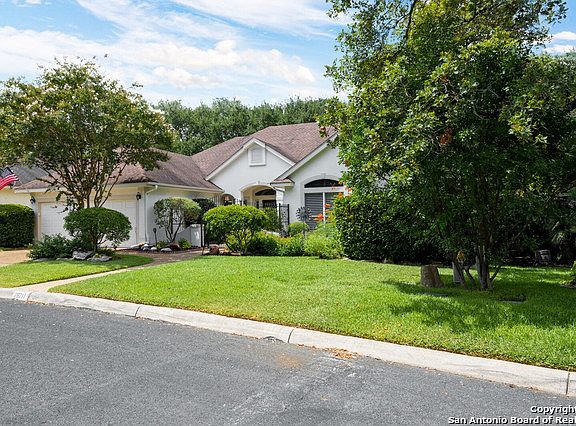 2nd image of 29211 Oakview Bnd