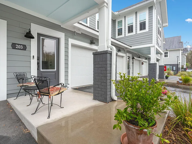 305 Flowering Peach Ct #203 — Photo 2