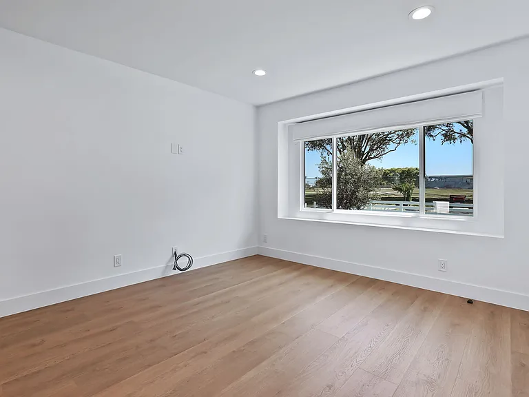 1502 Coral Pl — Photo 7