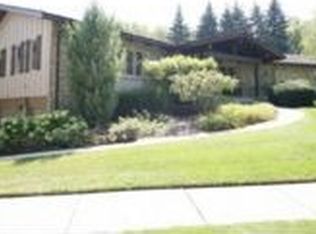 1260 Shady Ln, Wheaton, IL