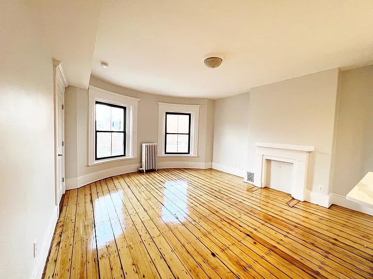 621 Massachusetts Ave #3 — Photo 4