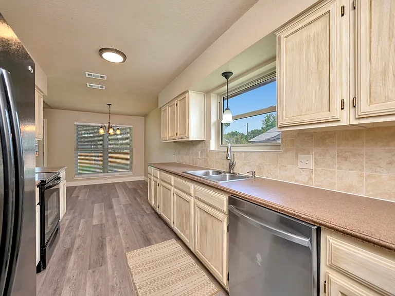 4729 Oarlock Dr — Photo 9