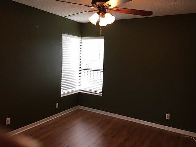 2nd image of 2650 Carambola Cir N