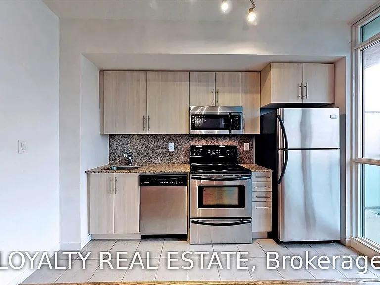 65 Bremner Blvd #4907 — Photo 7