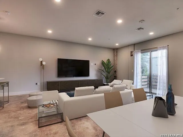 1 bed, 1.0 bath, 1089 sqft, $1,750 — Photo 3