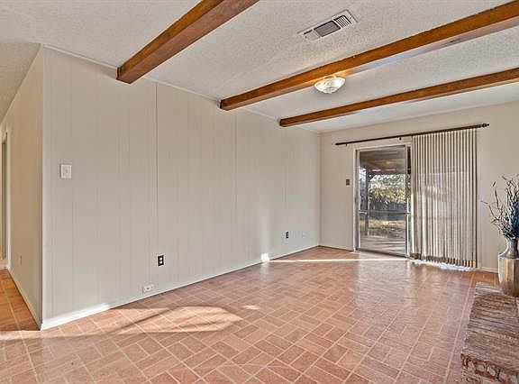 4th image of 2108 Kent Dr