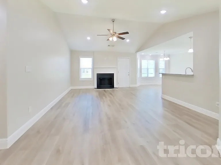 6745 Biscayne Blvd — Photo 3