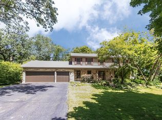 714 Deer Ln, Sleepy Hollow, IL 60118