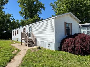 14 Haines St #M-38, Edwardsville, KS 66113