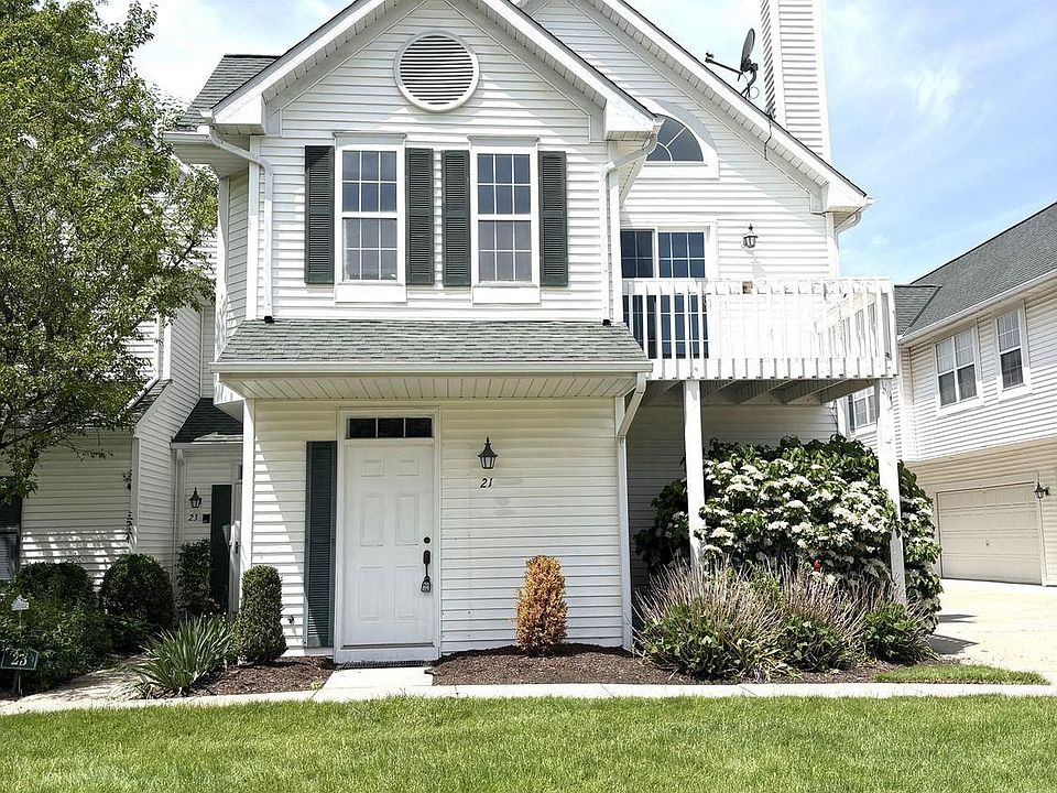 1st image of 21 Vista Cir #39A