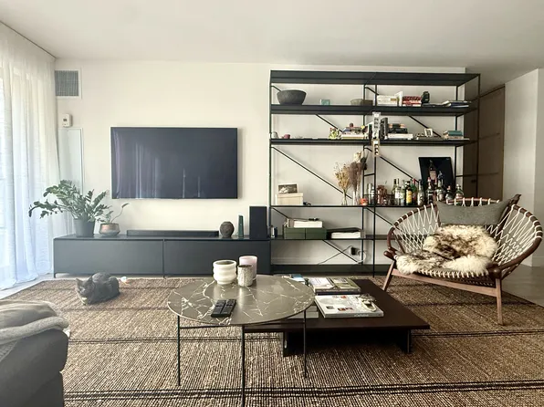 2020 N Lincoln Park W, Chicago, IL