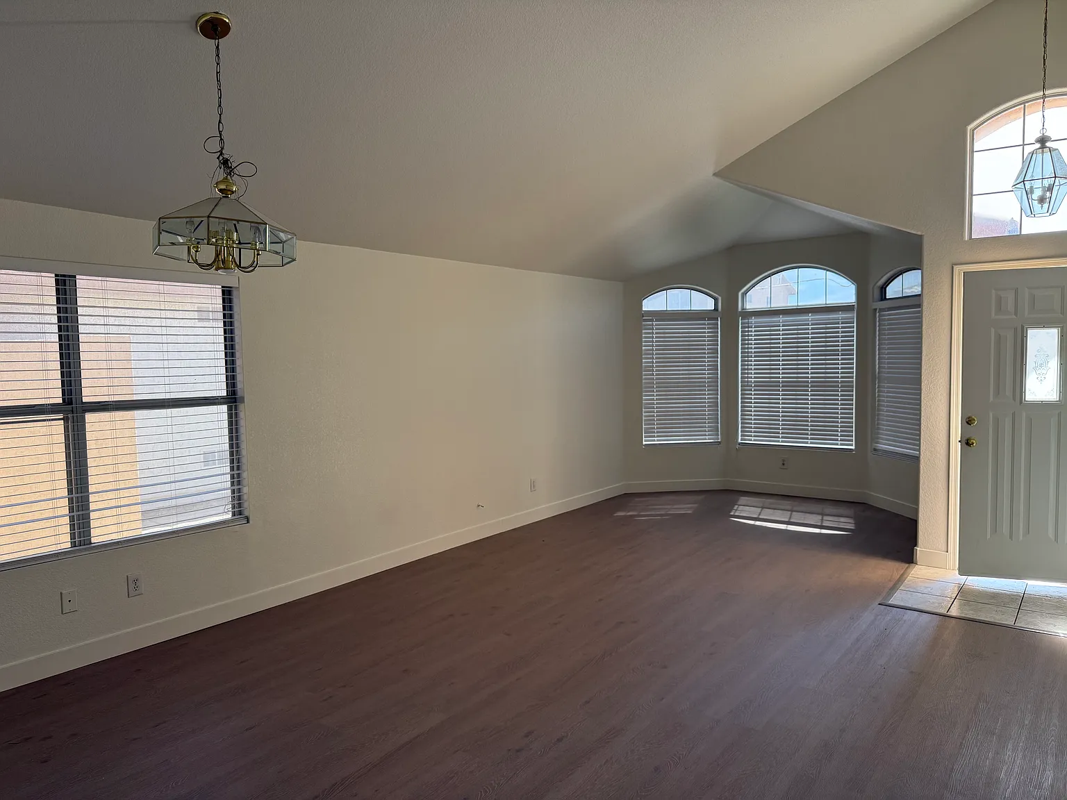 3 bed, 1667 sqft, $2,295 — Photo 4