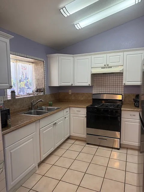 2 bed, 1084 sqft, $2,400 — Photo 2