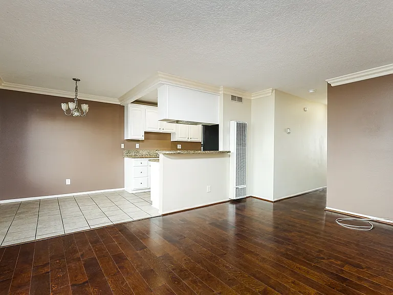 3425 E 15th St #12 — Photo 12