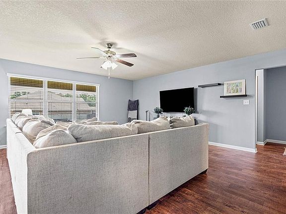 2nd image of 8405 Calgary Dr